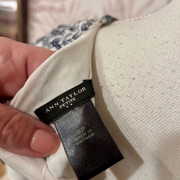 🆕 NWT Ann Taylor Floral Mini Dress Size 6P - Picture 7 of 8